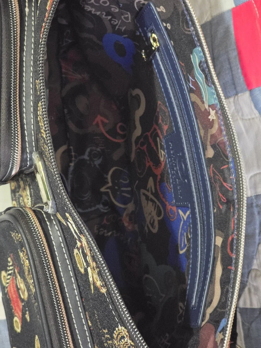 Henney Bear Black Teddy & Crown Print Messenger Bag